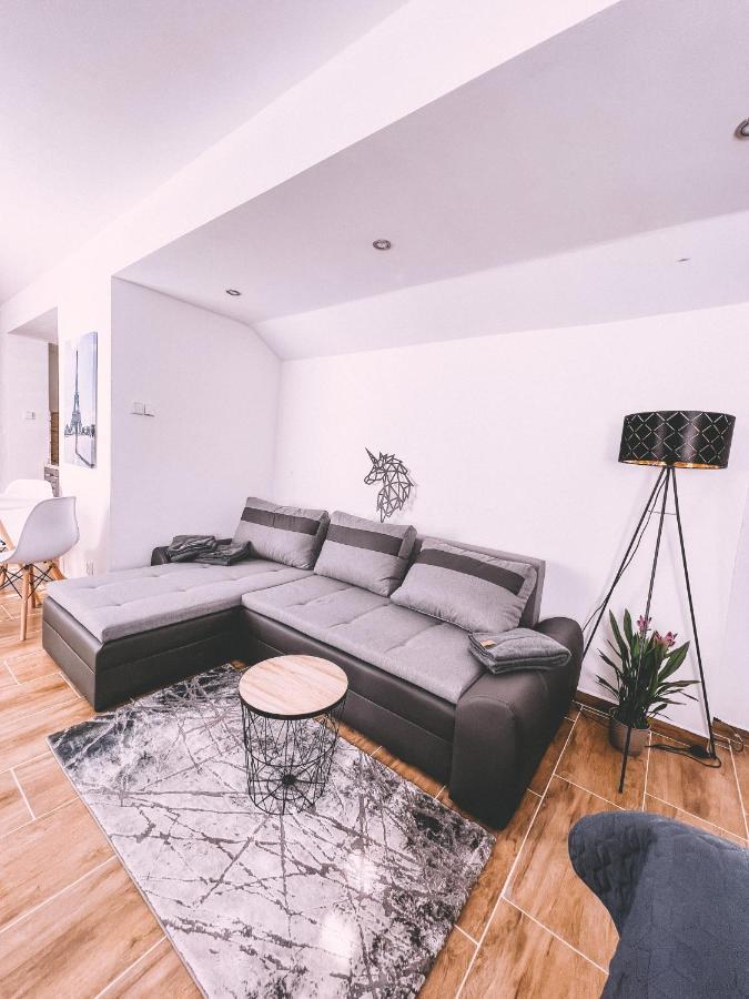 Unicorn Hrensko Apartamento Exterior foto