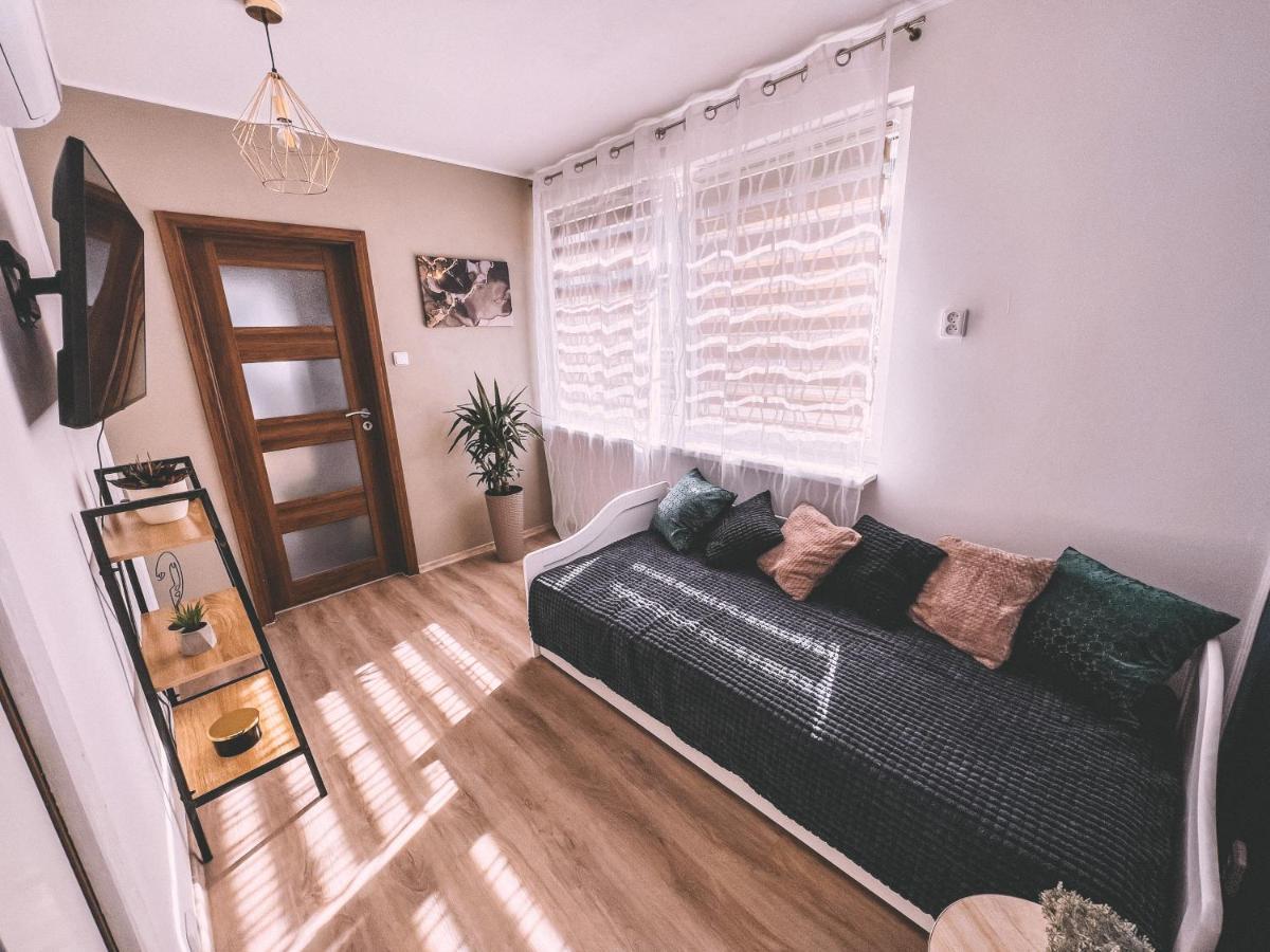 Unicorn Hrensko Apartamento Exterior foto